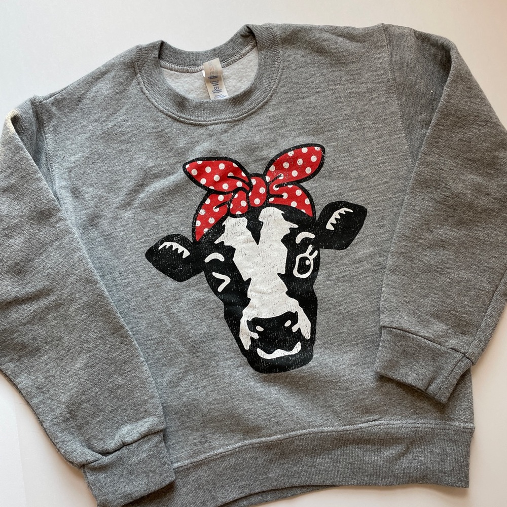 Cow Sweatshirt | youth small | EUC